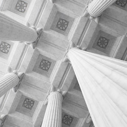 courthousecolumns.jpg