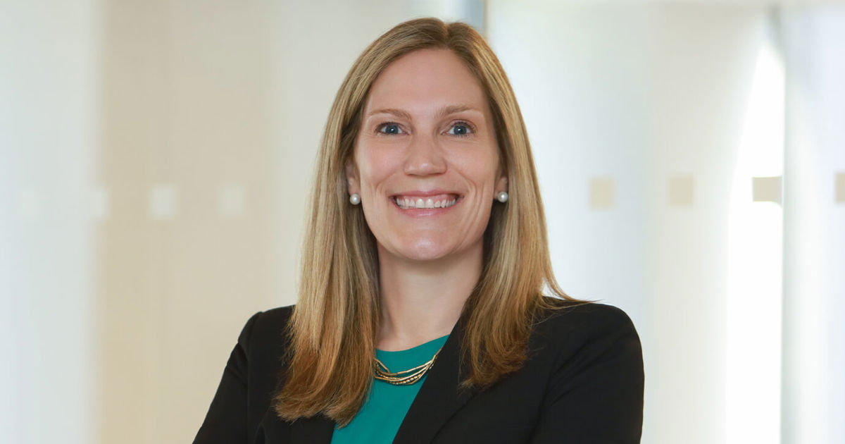 Elizabeth Ahlstrand | Our people | Squire Patton Boggs