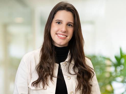 Ana Luiza De Oliveira Viana De Castro
